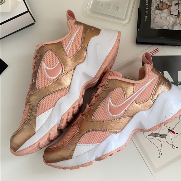 NEW Nike Air heights rose gold sneakers shoes - Picture 5 of 10